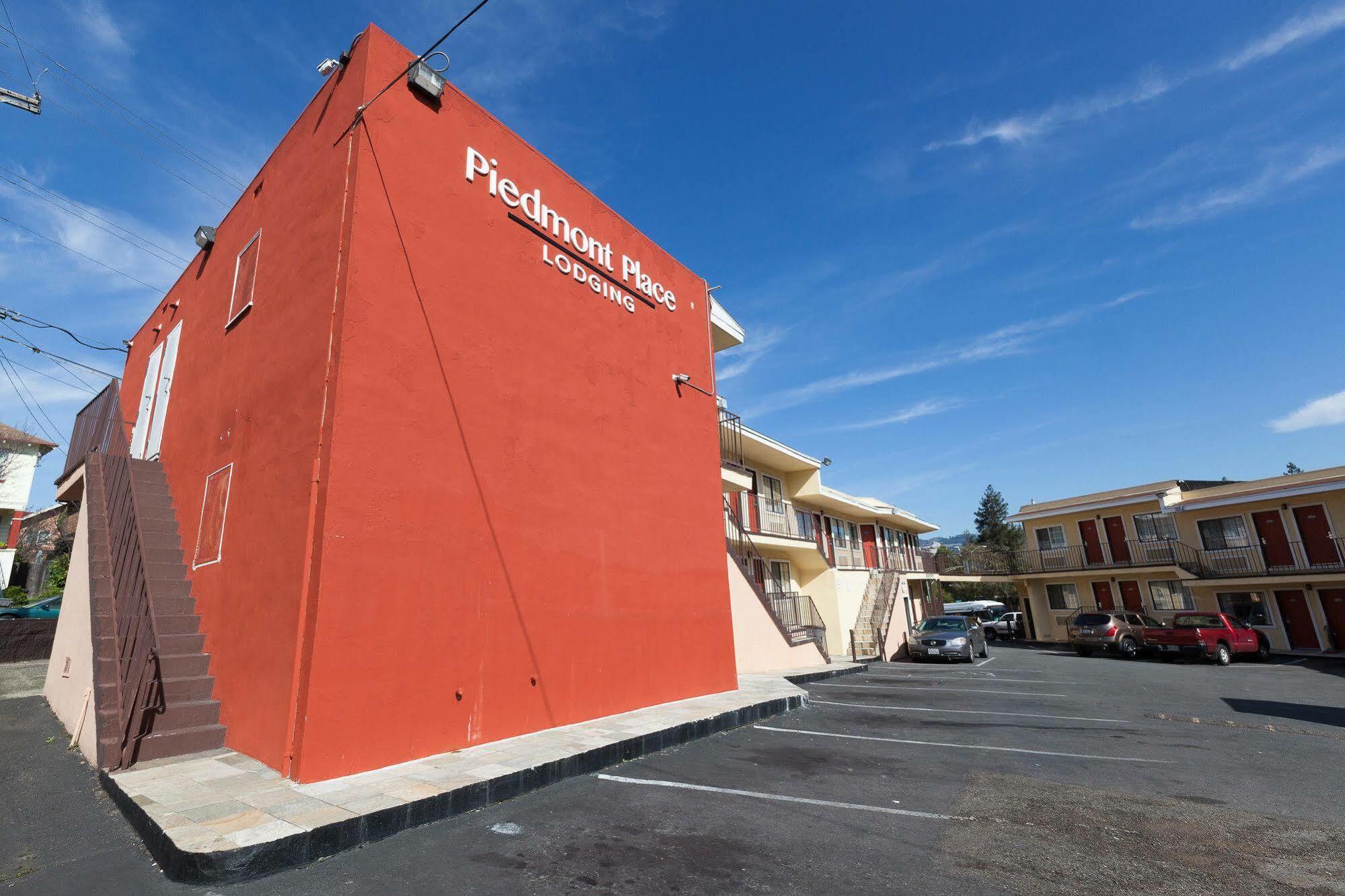 Piedmont Place Motel Оукланд Екстериор снимка