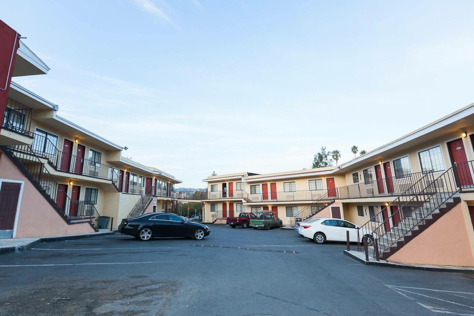 Piedmont Place Motel Оукланд Екстериор снимка