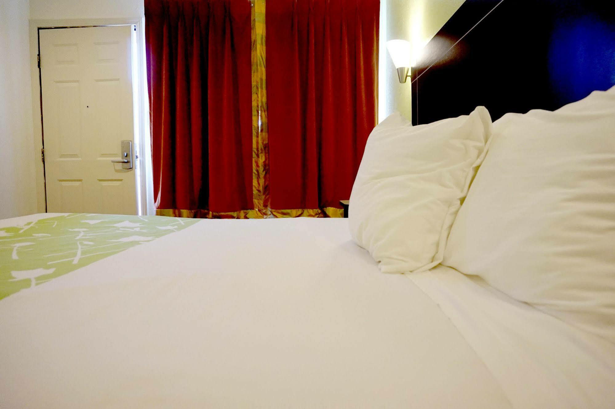 Piedmont Place Motel Оукланд Екстериор снимка