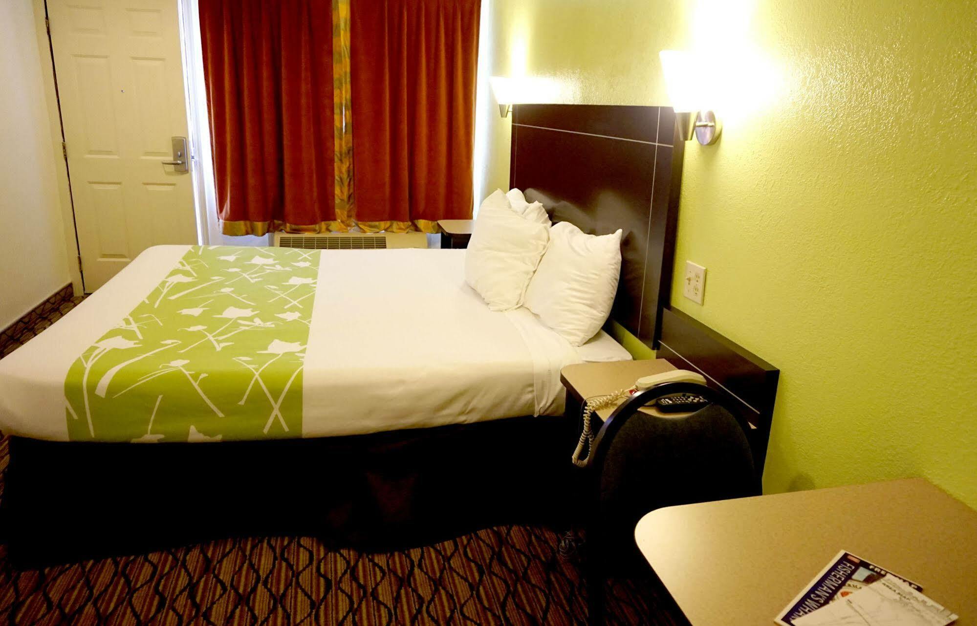 Piedmont Place Motel Оукланд Екстериор снимка